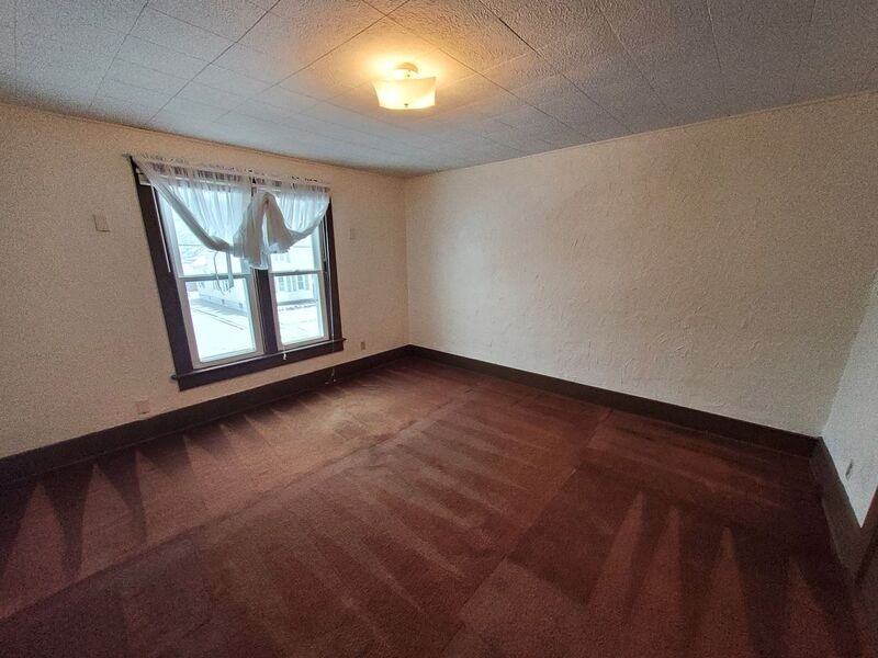 317 W 14th Ave - Photo 5 of 8