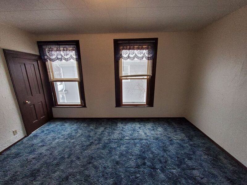 317 W 14th Ave - Photo 7 of 8