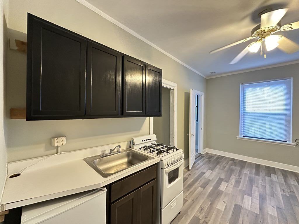 3831 N Fremont St #116 - Photo 4 of 21