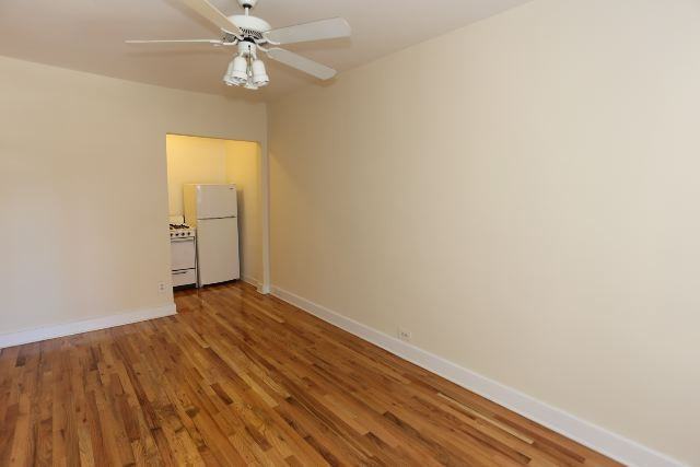 540 W Wellington Ave #304 - Photo 6 of 12