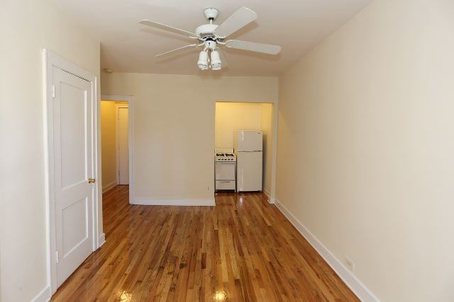 540 W Wellington Ave #304 - Photo 7 of 12