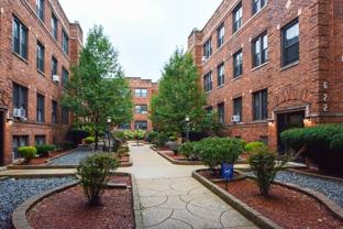 W Cornelia Ave #2S - Photo 1 of 1