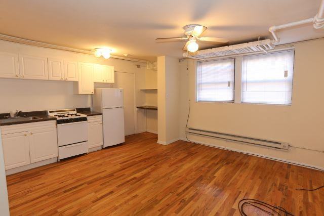 656 W Cornelia Ave #22 - Photo 7 of 17