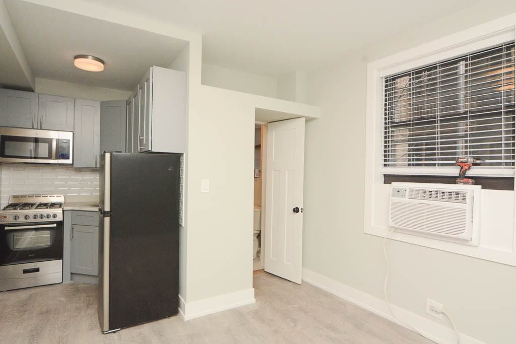 505 W Belmont Ave #1G - Photo 5 of 14