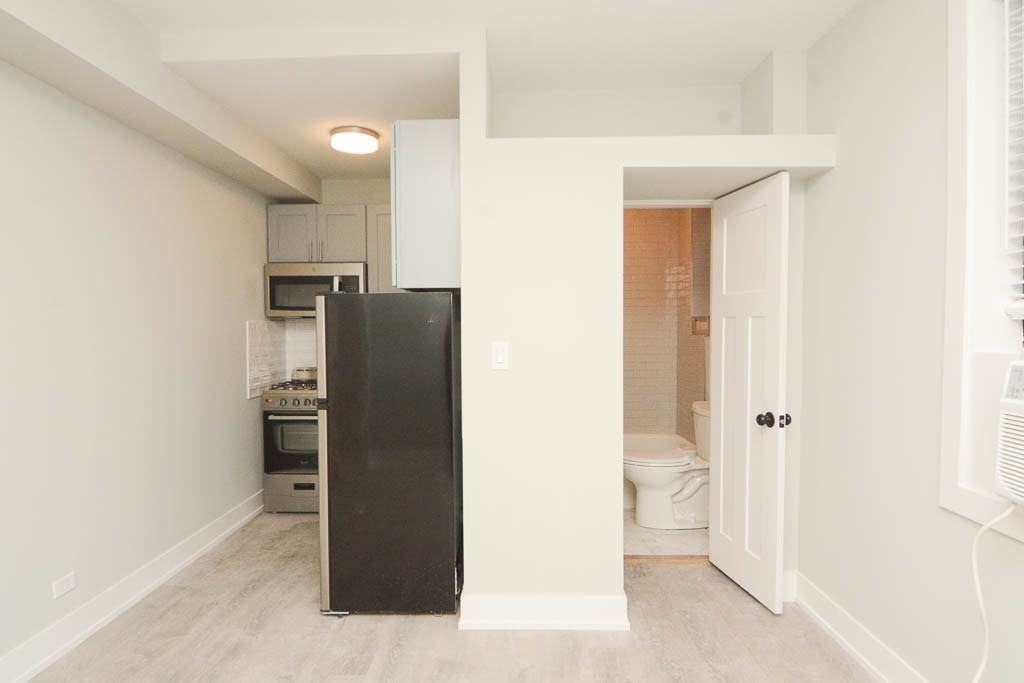 505 W Belmont Ave #1G - Photo 6 of 14