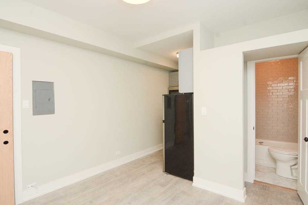 505 W Belmont Ave #1G - Photo 7 of 14