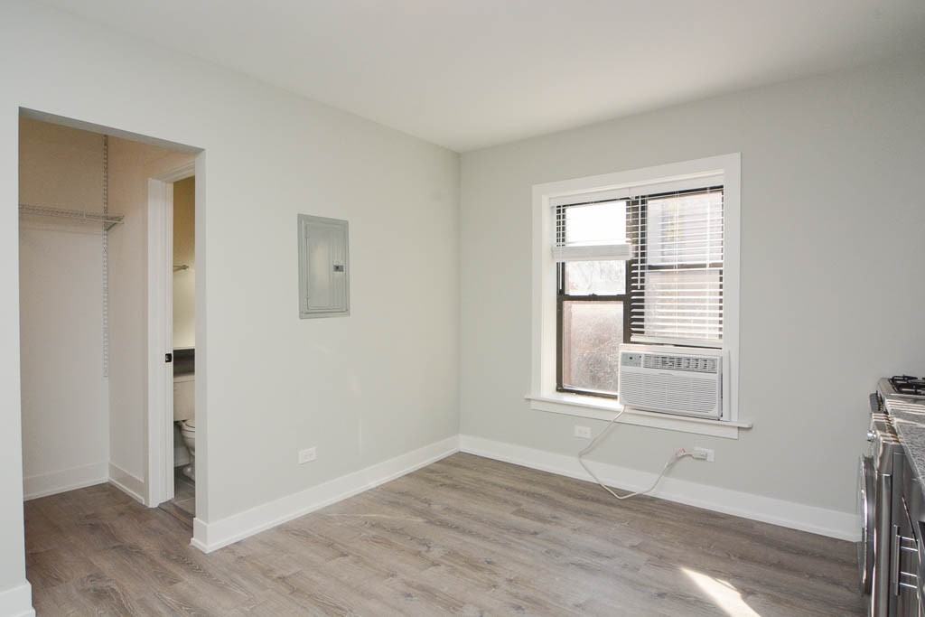 BELDEN + CLARK #B305 - Photo 7 of 16