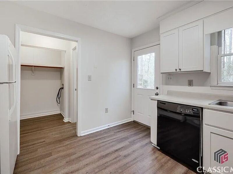 209 Highland Park Dr - Photo 6 of 16