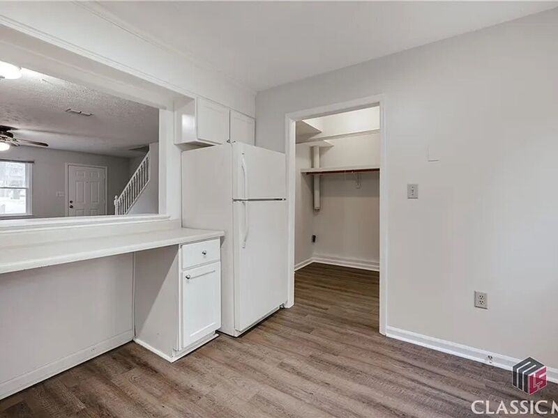 209 Highland Park Dr - Photo 7 of 16