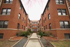 featured image of 1305 Oak Ave #2W