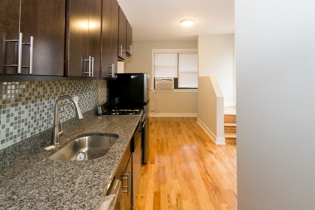 900 W George St #G - Photo 5 of 17