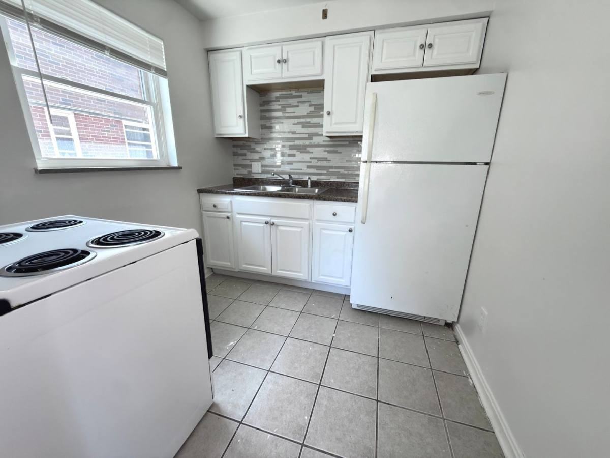 5917 Cary Ave #1 - Photo 5 of 10