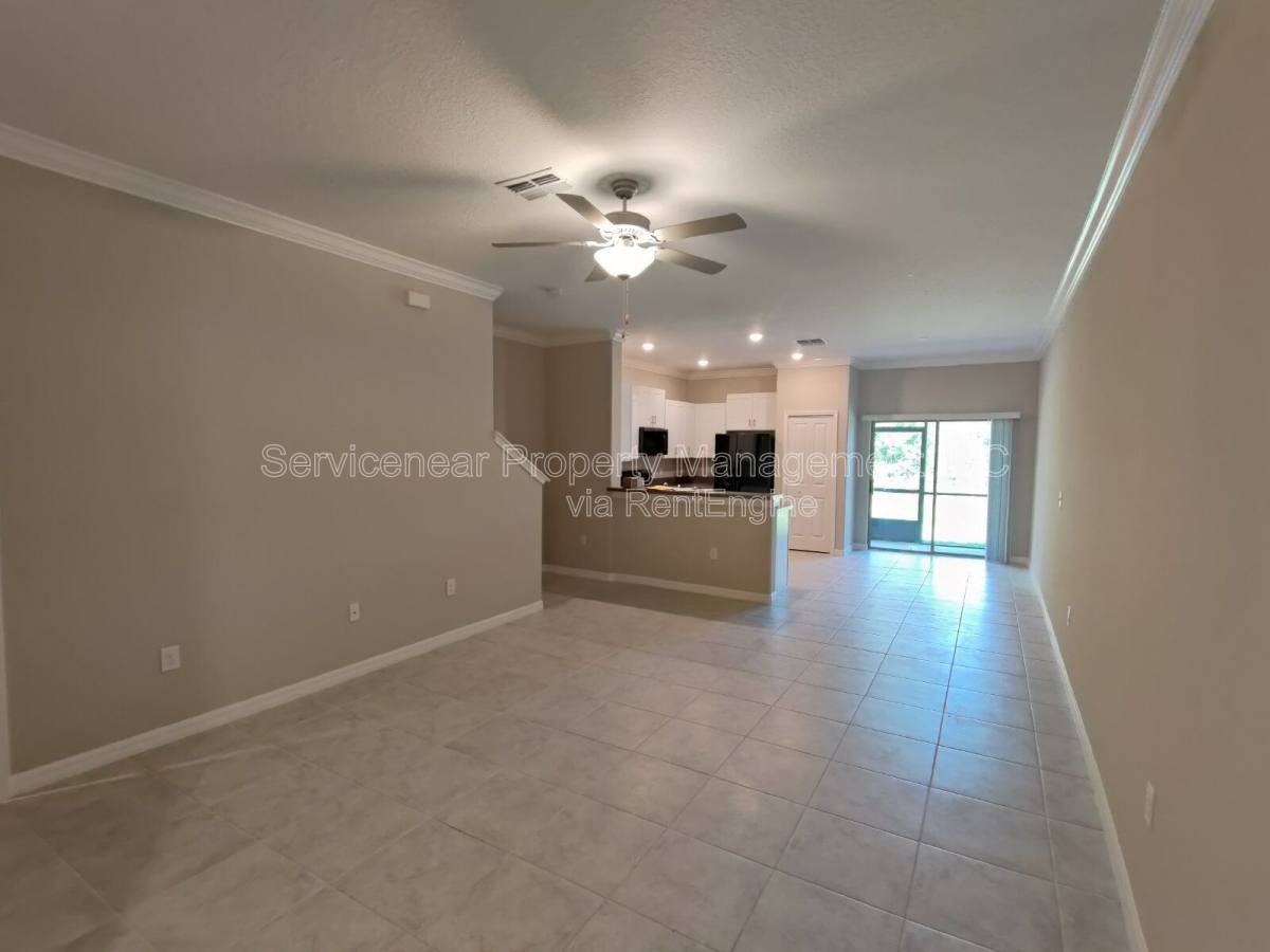 1530 Cassius St - Photo 2 of 10