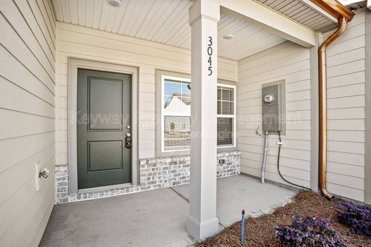 3109 Venetian Dr - Photo 2 of 10
