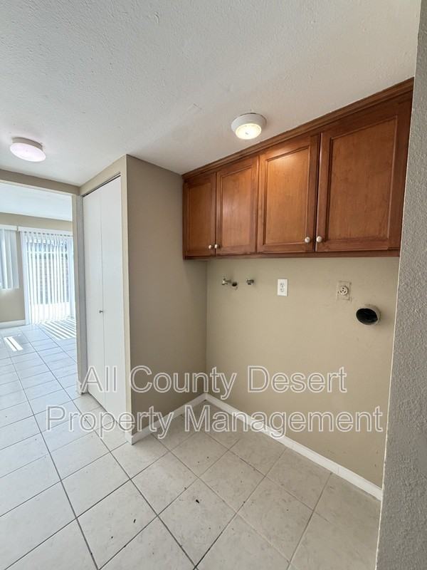 69180 Victoria Dr #8 - Photo 7 of 28