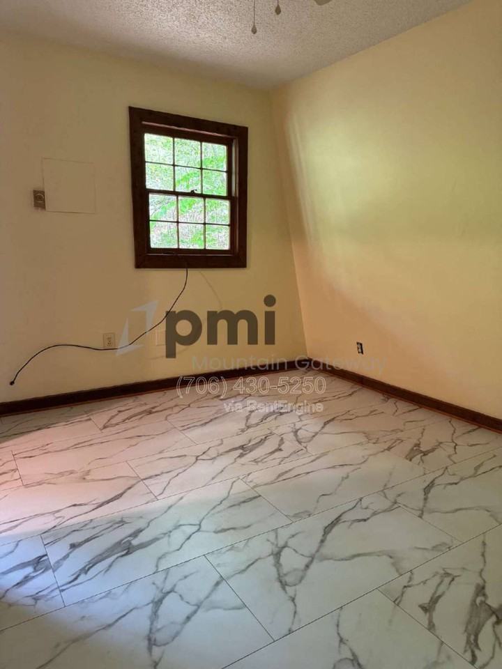 150 Cross Creek Trl - Photo 6 of 10