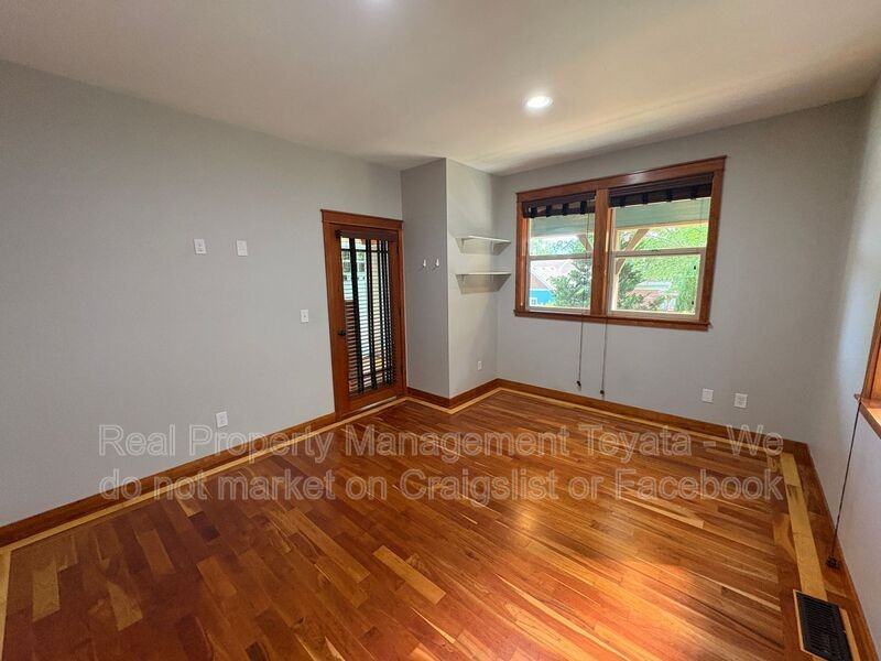 4209 Springland Ln - Photo 5 of 30