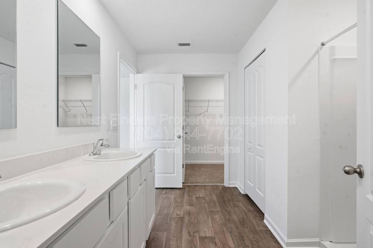 190 Ardila Cir - Photo 3 of 10