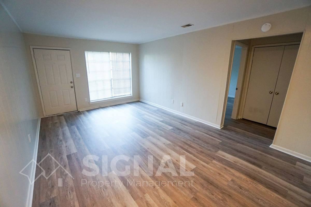 1309 16th St N #1309C - Photo 3 of 9