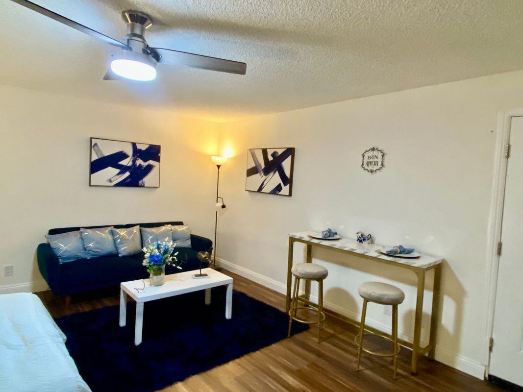 3112 W Avenue N ##B - Photo 5 of 14