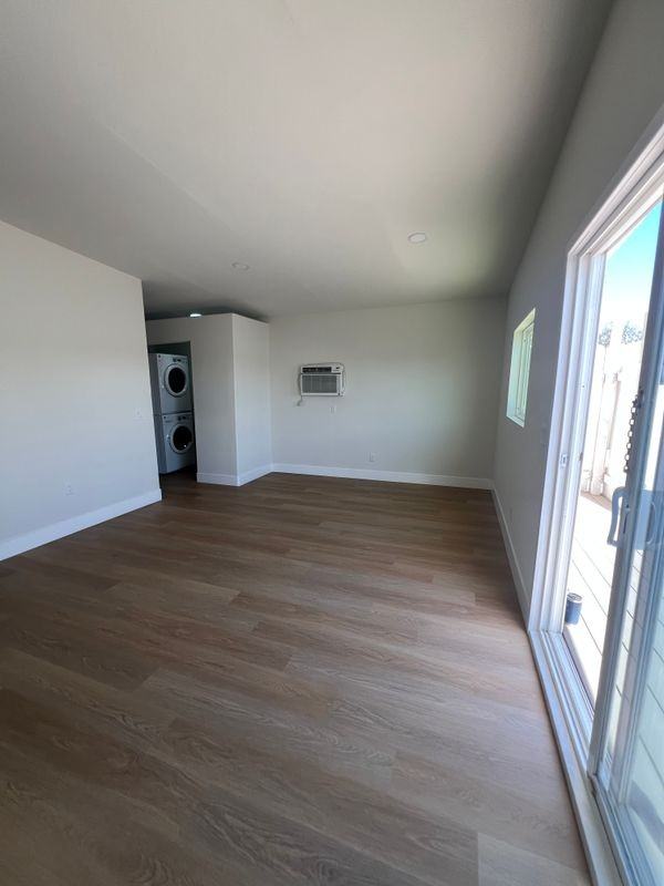 2869 Ridgeway Dr - Photo 3 of 26