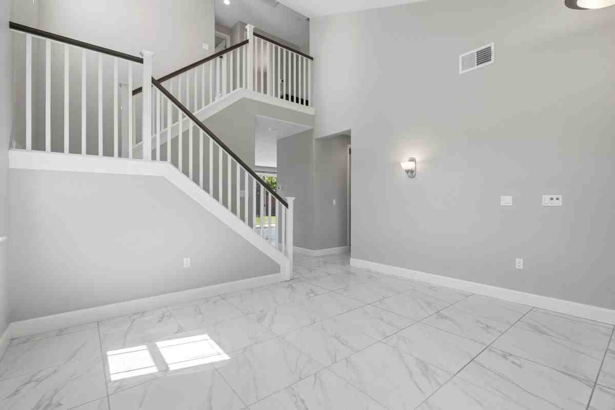 453 Diamond Peak Ln - Photo 6 of 42