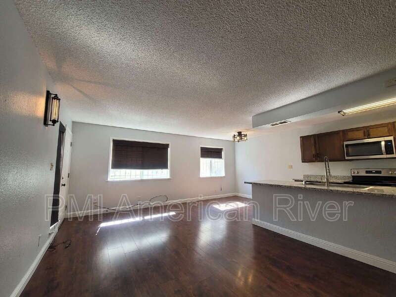 10 La Pera Ct #3 - Photo 2 of 12