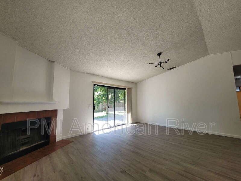 7396 Marani Way - Photo 3 of 17