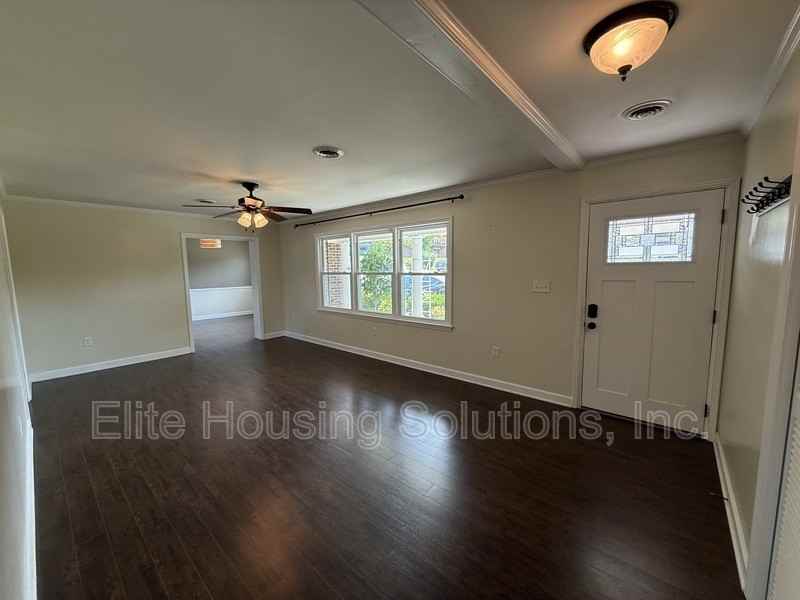 820 N 16th St - Photo 4 of 21