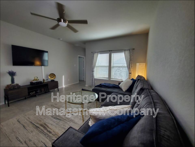 10522 Barbeque Bay - Photo 3 of 16
