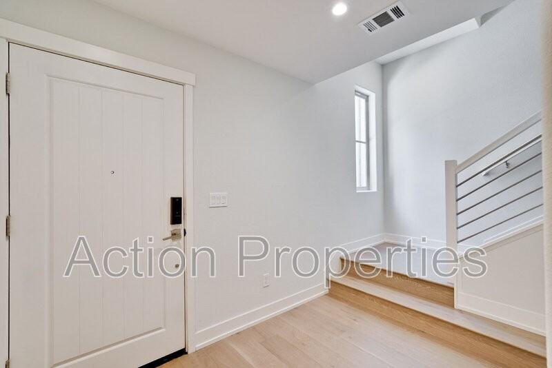 2388 Toledo Ter - Photo 3 of 33