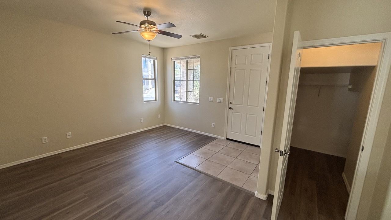 3899 S Cricket Dr - Photo 4 of 29