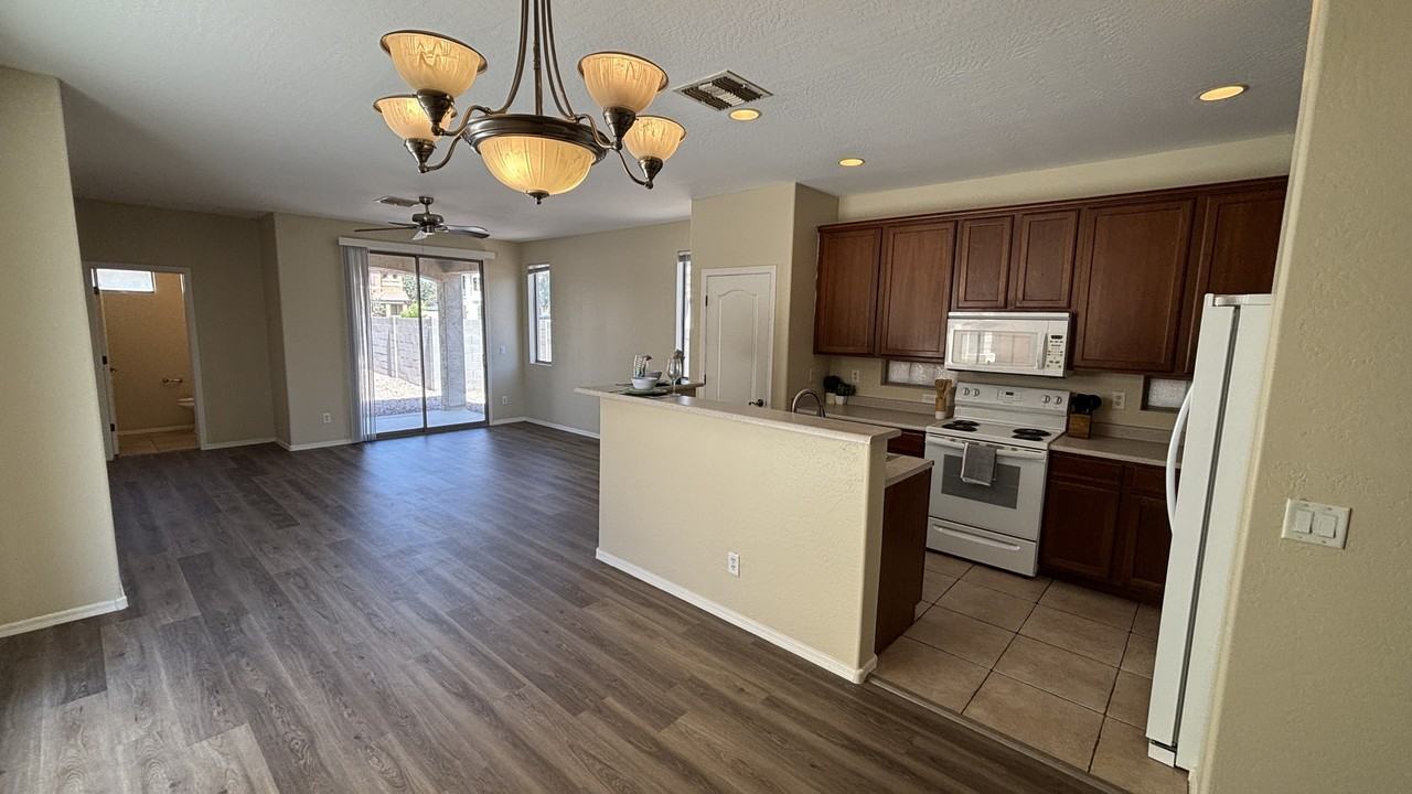 3899 S Cricket Dr - Photo 5 of 29