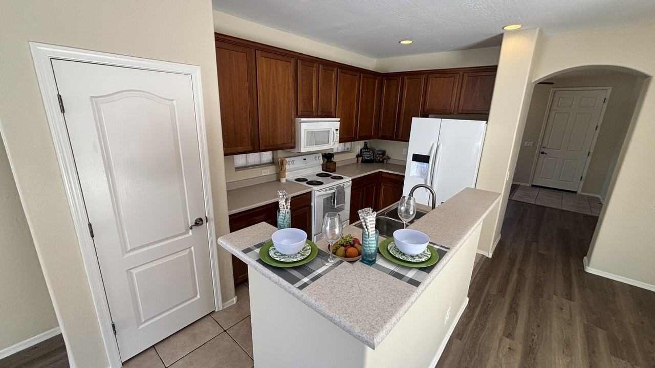 3899 S Cricket Dr - Photo 6 of 29
