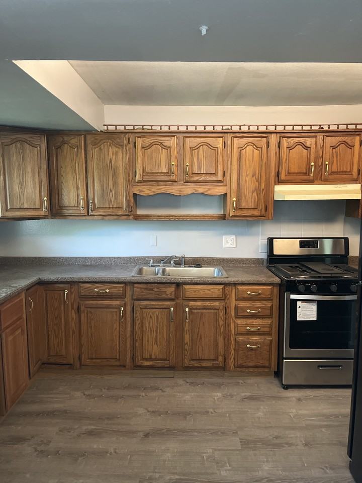 146 Roderick Dr - Photo 6 of 18
