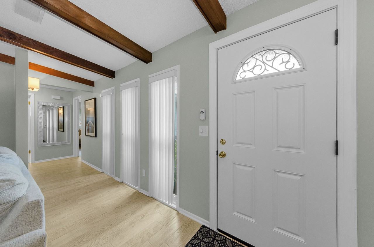 1525 Ruth Rd - Photo 2 of 39