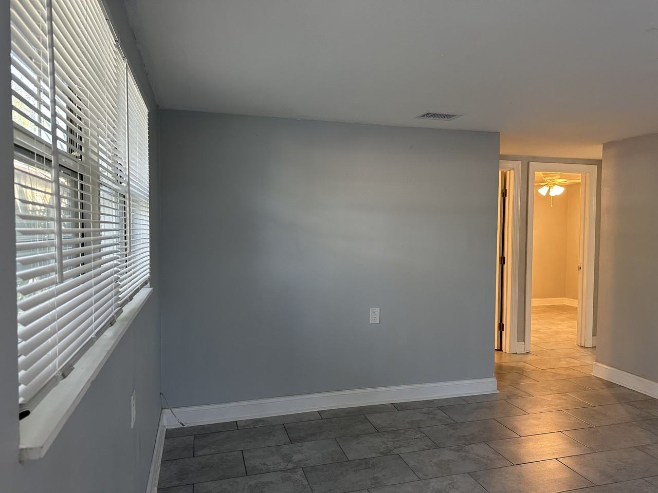 461 89th Ave N - Photo 3 of 10