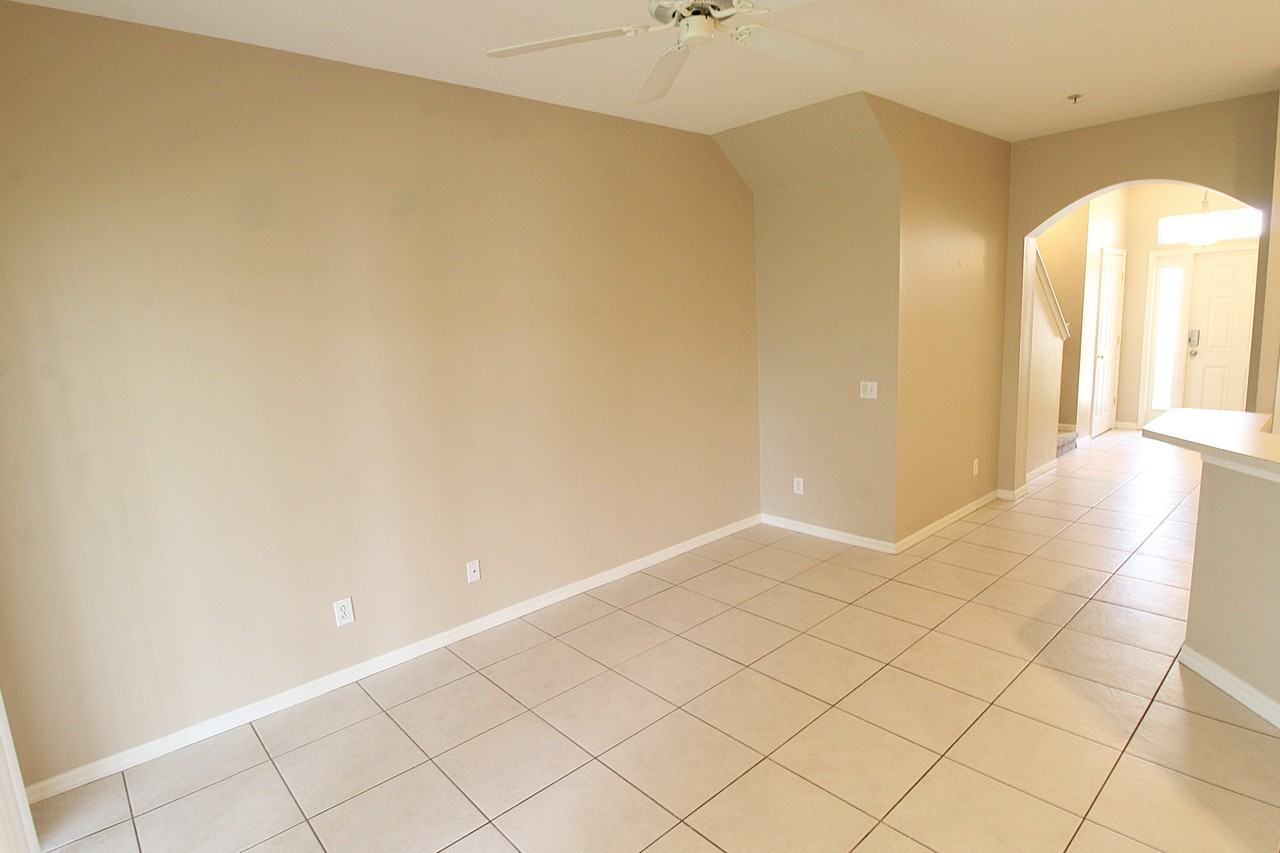 4011 Burlwood Rd - Photo 6 of 18