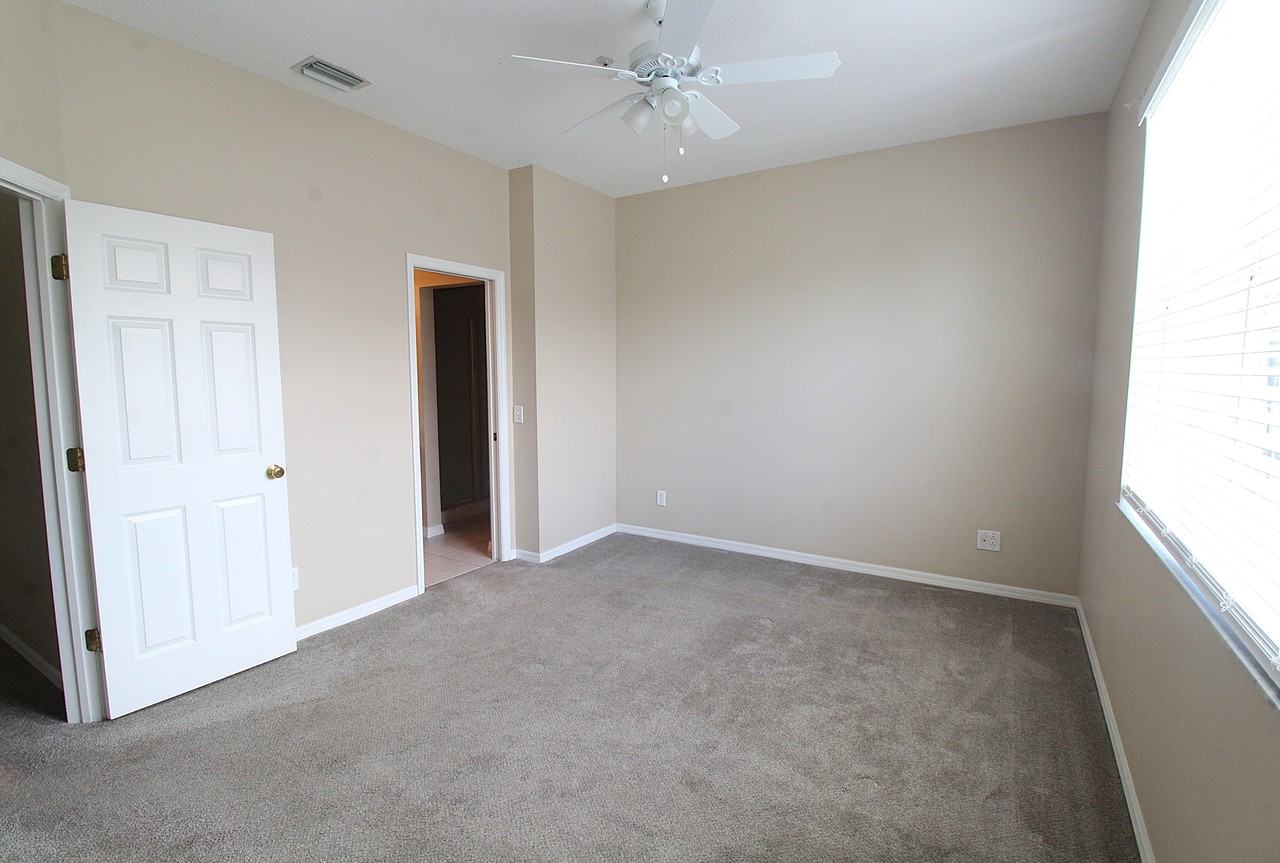 4011 Burlwood Rd - Photo 7 of 18
