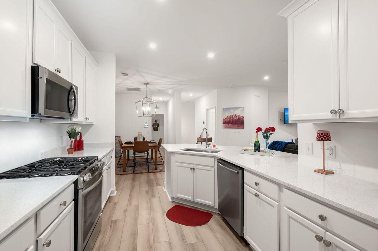 305 Flowering Peach Ct #203 - Photo 7 of 27