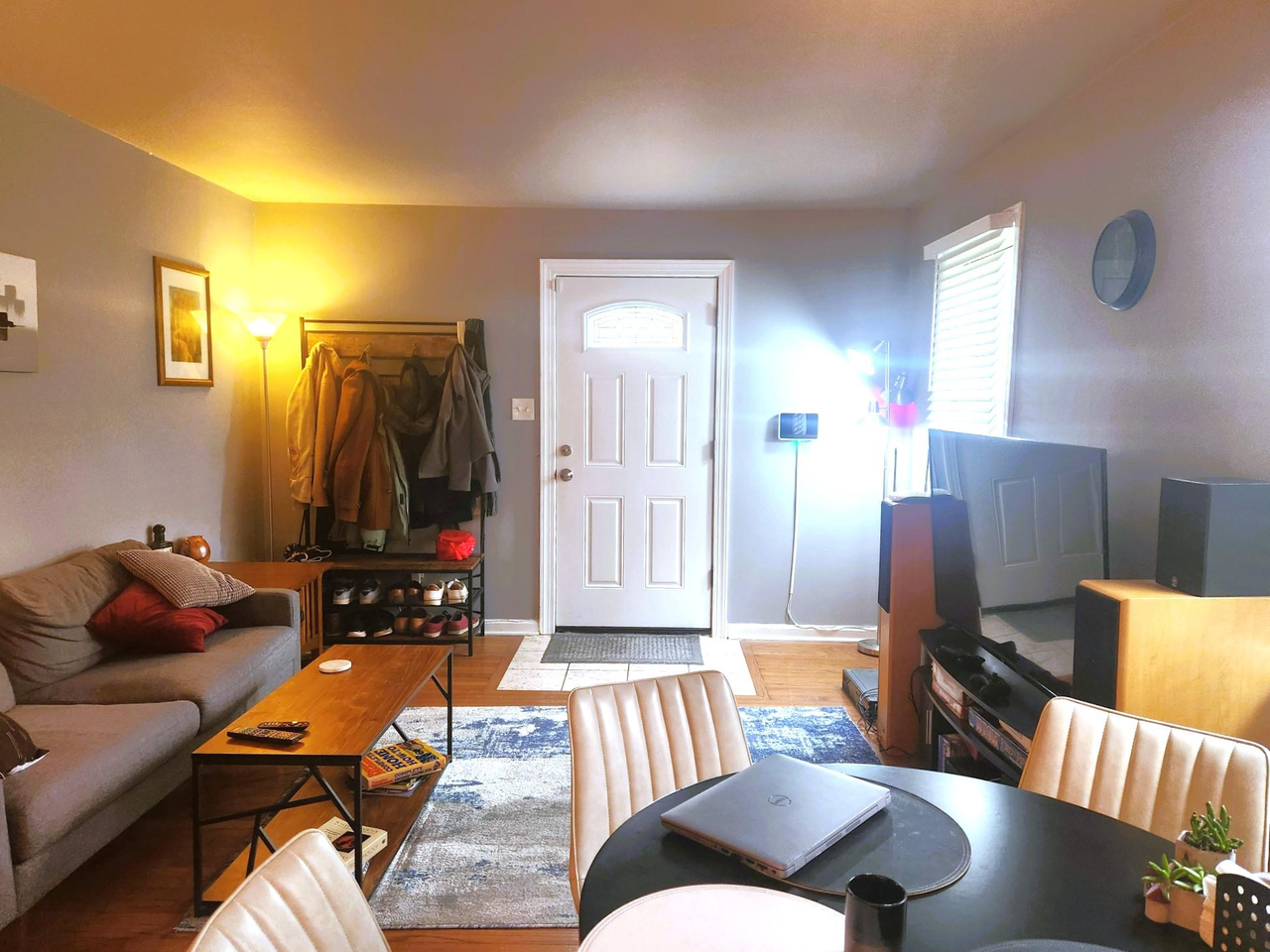 502 Lincoln St - Photo 2 of 15