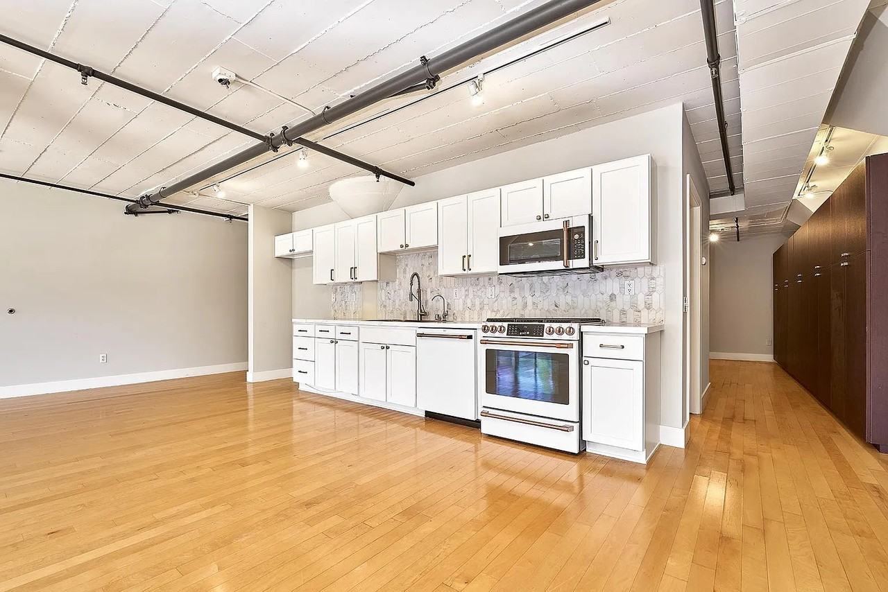 812 Fremont Ave #204 - Photo 2 of 10