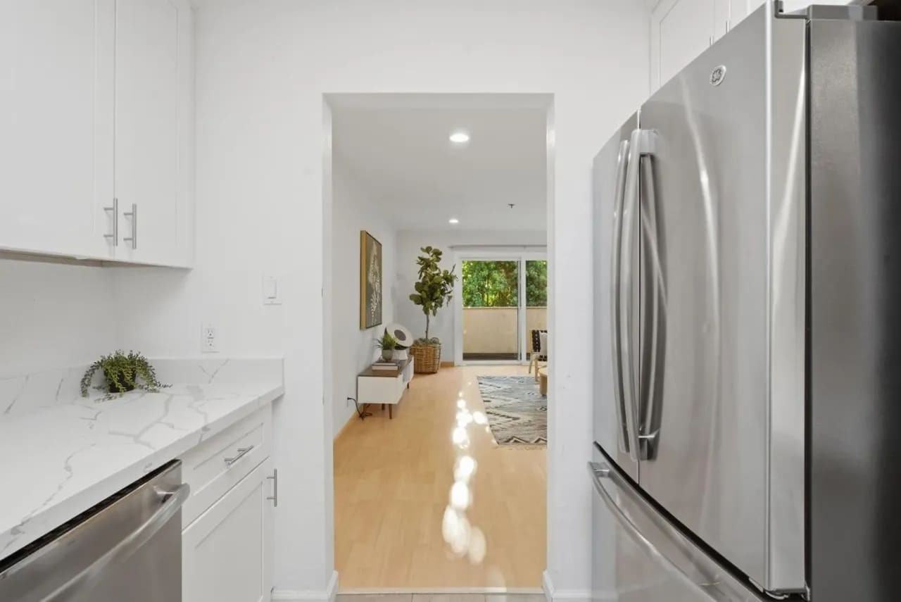 405 91st St #26 - Photo 3 of 12
