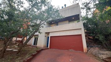 featured image of 127 Yale Ave