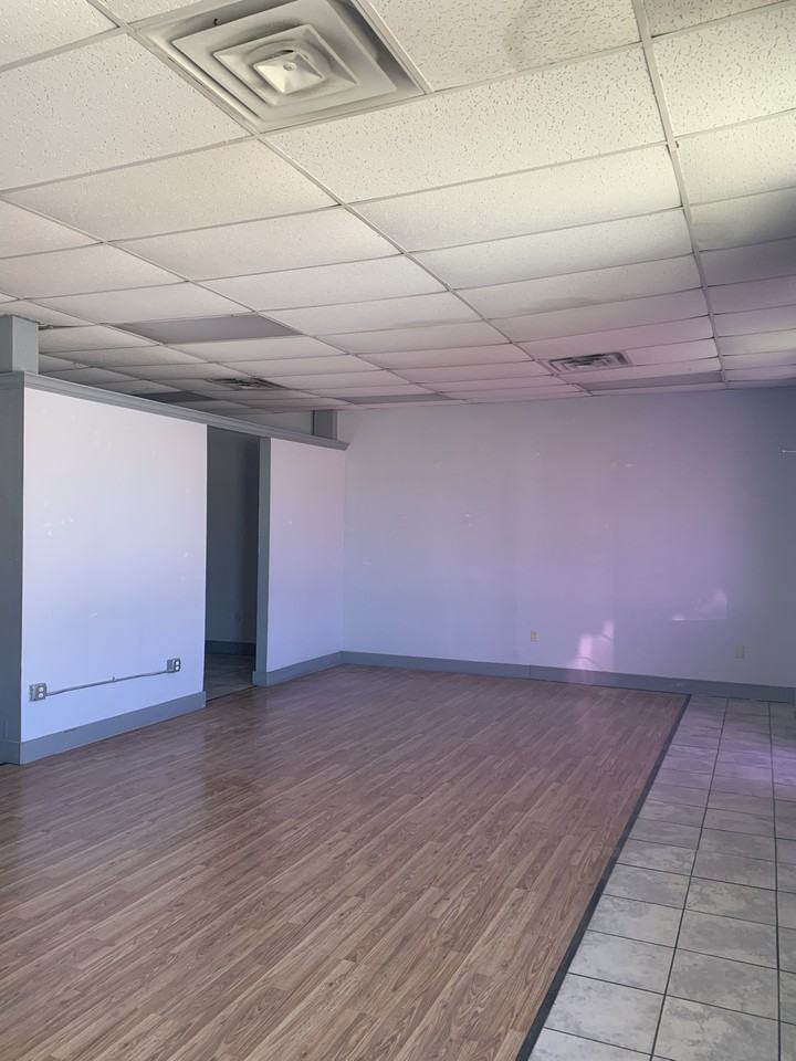112 W Avenue E - Photo 5 of 16