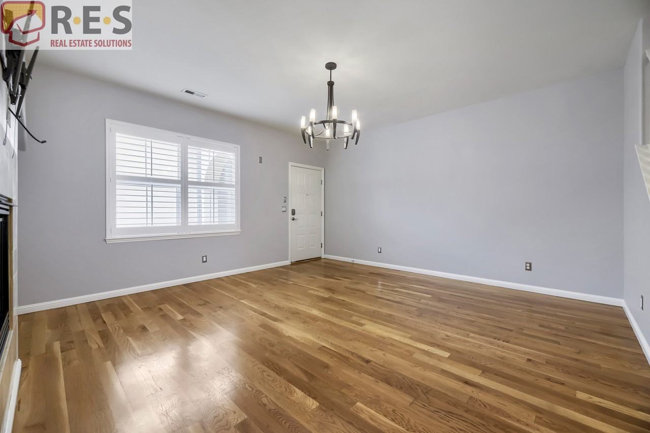 150 S Harrison St #107 - Photo 5 of 17