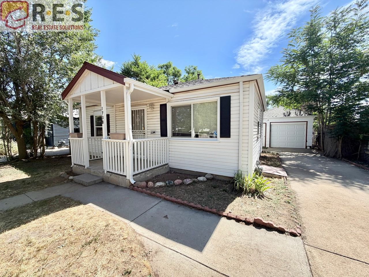 1738 Verbena St - Photo 2 of 12