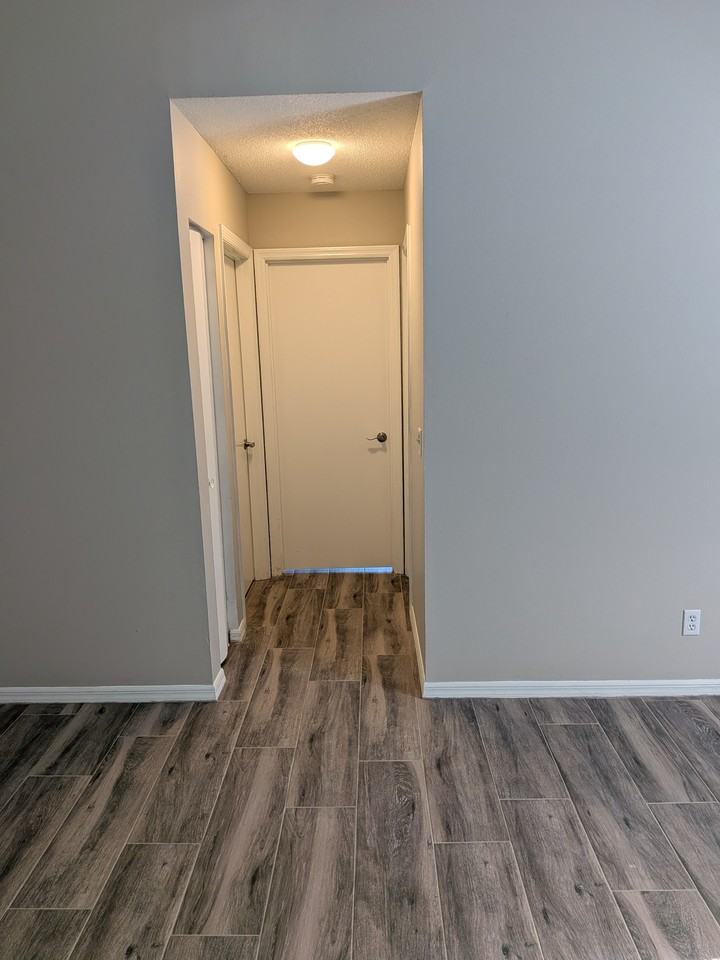 1020 Howell Ave - Photo 6 of 12