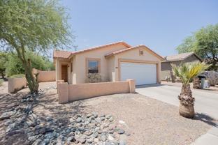 6413 W Elwood St - Photo 1 of 1