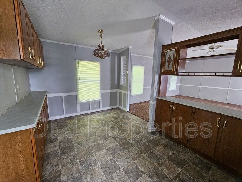 120 Dumplin Valley Rd E - Photo 4 of 8